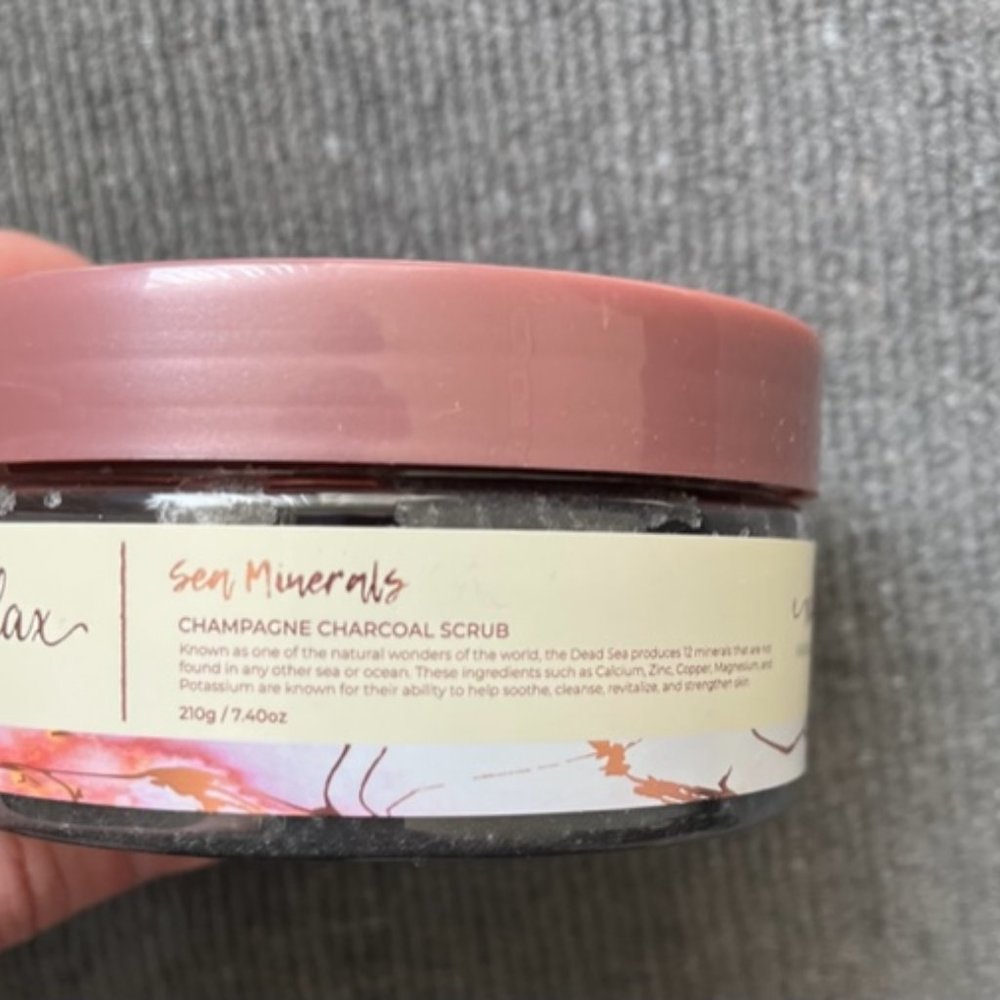 Sea Minerals - Champagne Charcoal Scrub
